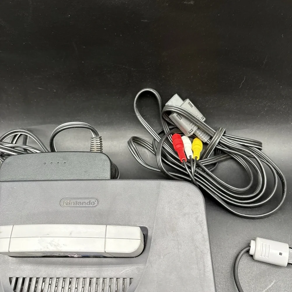 Nintendo 64 N64 Bundle - 1080 Snowboarding Game, 3 Controllers, TremorPak Tested